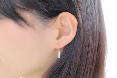 Pt900 バーピアス FHP-032PE