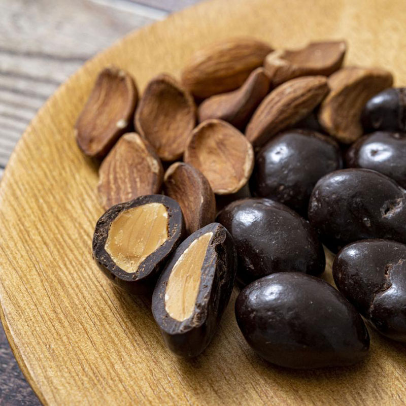 訳ありカカオ80％アーモンドチョコ 1050g 4月～10月発送 訳あり チョコレート チョコ アーモンド カカオ 80% カカオ80 高カカオ スイーツ お菓子 おかし 規格外 不揃い 兵庫県 伊丹