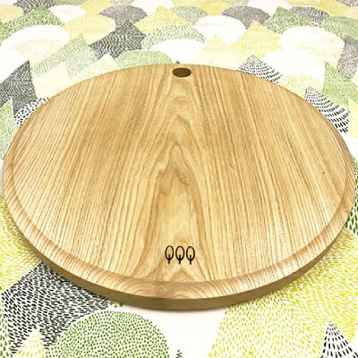 【ふるさと納税】十勝の樹々のうつわ 天然木製 カッティングボード 丸型 30cm 工芸品 まな板 調理器具