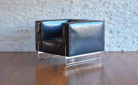 VONO#15（オリーブグリーン）HIBIKI（ヒビキ）　パーソナルソファ　アニリンレザー製