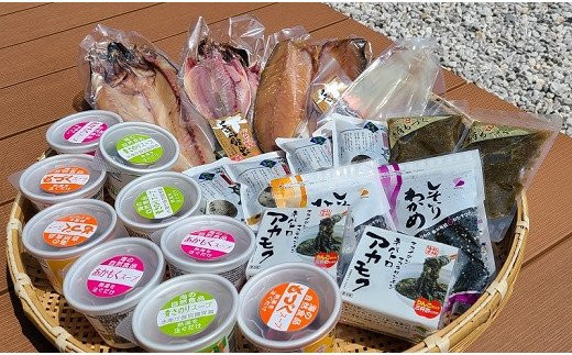 
                  絹もづくと海藻スープ＆干物の詰め合わせセット　天然　青さのり　あかもく　ふりかけ　ひじき　インスタント　低カロリー　ヘルシー
                