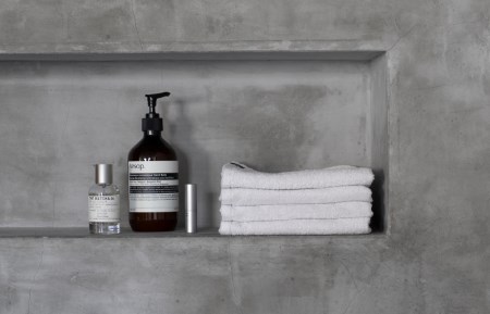ミニマルなタオルセット a towel フェイスタオル2枚バスタオル1枚（アッシュホワイト）