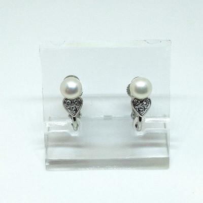 ふるさと納税 伊勢市 真珠イヤリング・ハート(淡水本真珠・ボタン) 2000