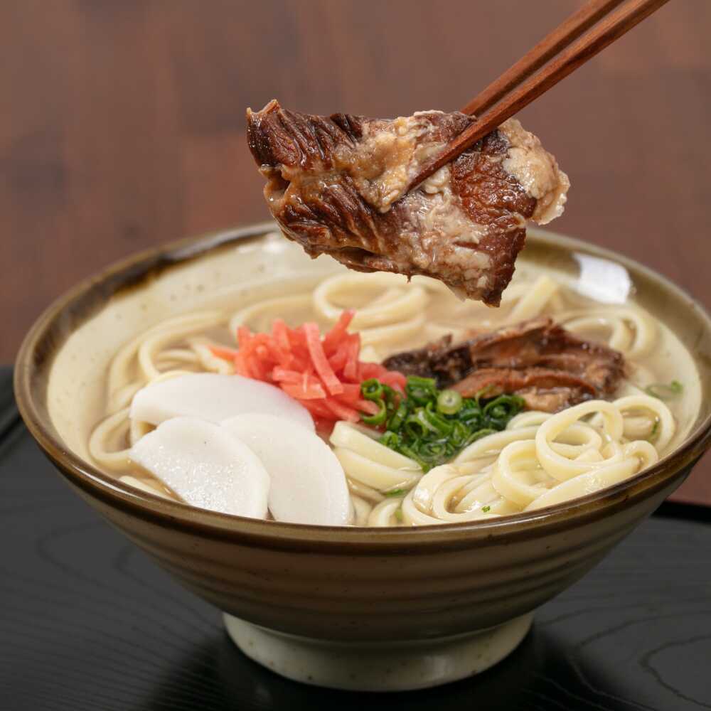 【ふるさと納税】老舗の味！ ソーキそば (生めん / スープ付き2食) 沖縄そば 生麺 おきなわそば 沖縄そばだし 沖縄そば だし 沖縄 ソーキそば お土産 沖縄お土産 ふるさと納税 ソーキそば 沖縄そば セット 沖縄そば セット 人気 沖縄市 / 有限会社アワセそば [BCAY002]