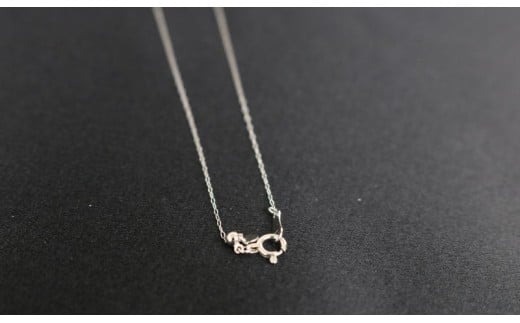 赤サンゴ 丸玉3連ペンダント アクセサリー ペンダント ジュエリー 珊瑚 赤珊瑚