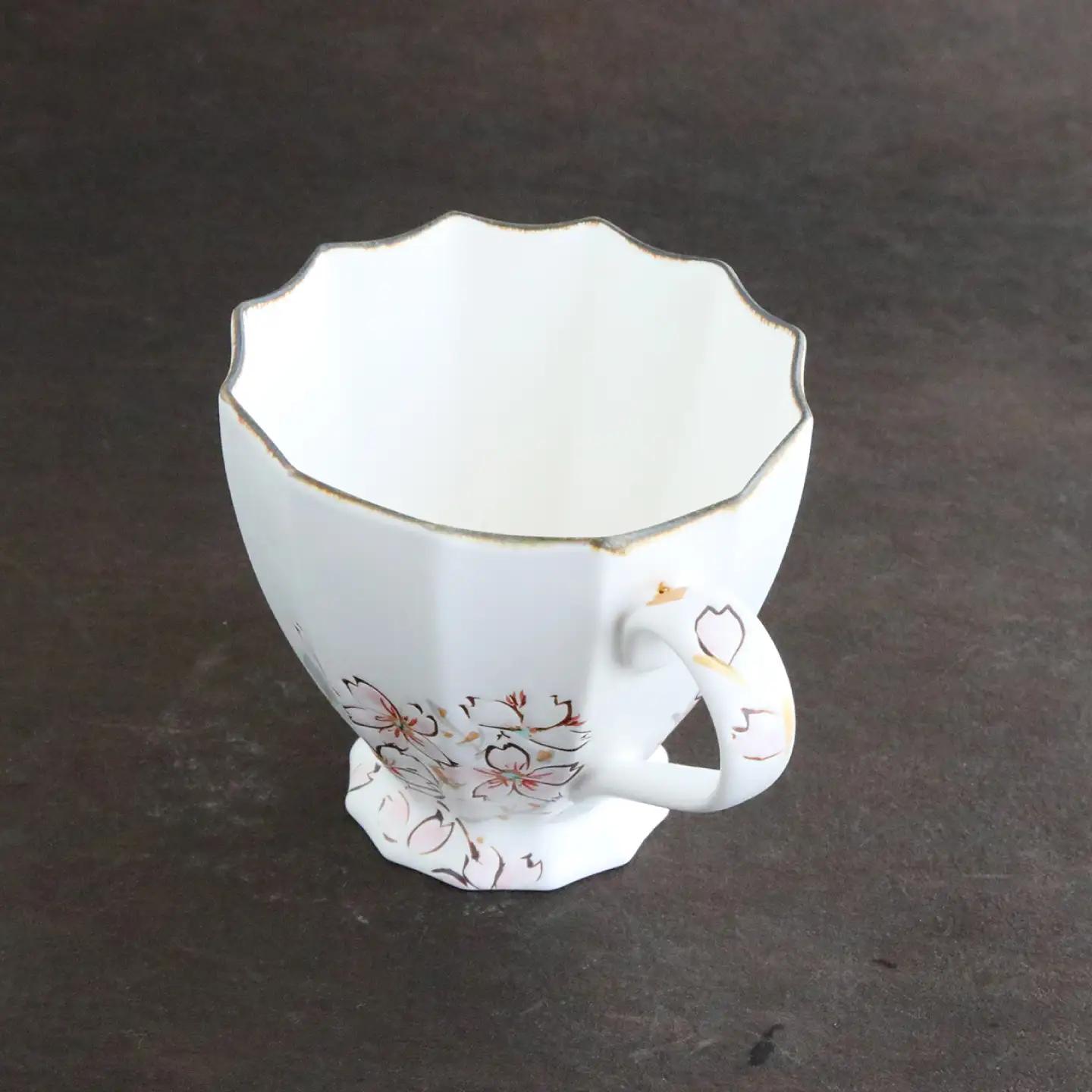 【美濃焼】koyomiお花マグカップ 4月 桜【buzan 武山窯】食器 コーヒーカップ ティーカップ [MBA016]