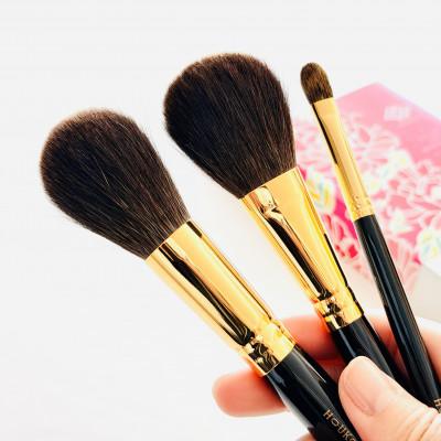 ふるさと納税 熊野町 熊野化粧筆　宙人気高級リス毛3本セット　熊野筆ほうこどう |  | 02