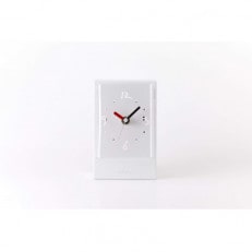 【有名デザイナー監修】おしゃれで可愛い彩り豊かな置き時計 SPAZIO(スパツィオ)オフホワイト