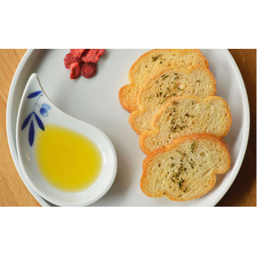 porchetto ホワイト トレイ&オリーブしずく皿2セット 有田焼 食器 うつわ 器 シンプル おしゃれ イタリアン 小皿 まるぶん A30-450_イメージ3