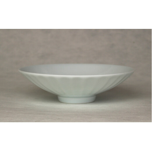 現代の名工 矢鋪與左衛門作【白磁しのぎ手 透過夏茶碗】有田焼 A300-48_イメージ2