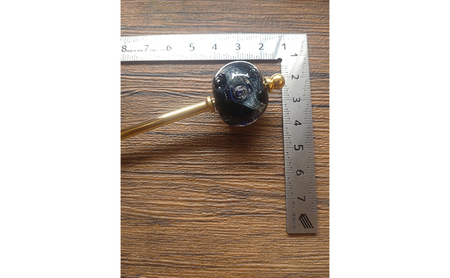 宇宙玉のかんざし 1本 かんざし 宇宙 とんぼ玉 手作業 神秘的 手作り 洗練 フォーマル 浴衣 夏祭 贈り物 ギフトボックス Beans Roots 東京都 大田区