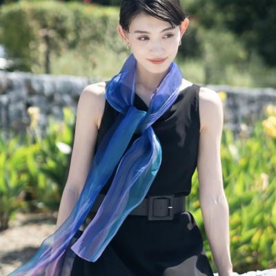 ふるさと納税 岐阜市 透きとおる絹に重なり合う色彩と光。【シルクスカーフ】　美濃友禅　—清流—