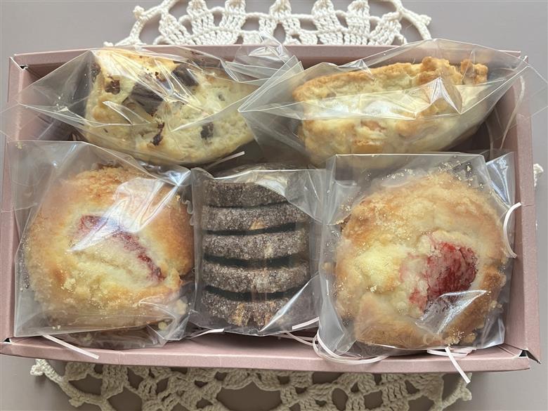 おやつのお店Lunettes(リュネット) 季節のマフィンと焼き菓子の詰め合わせ