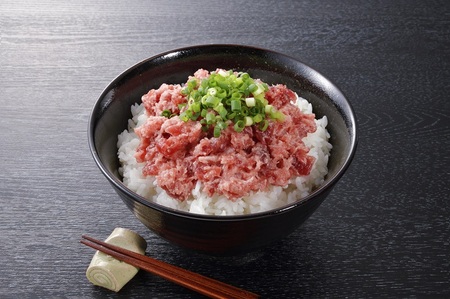 a10-1003　天然みなみまぐろたたきみ（粗挽）100g×8pc