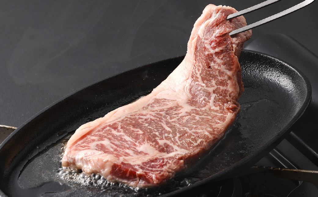 【1ヶ月毎8回定期便】くまもとあか牛 サーロインステーキ 200g 計1.6kg 牛肉 お肉 肉