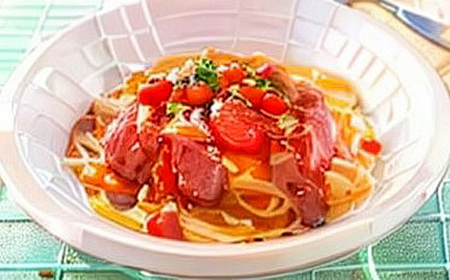 イタリアンシェフが作るクラフトトマトケチャップ3本セット ／ 調味料 完熟トマト 国産トマト 甘さ控えめ 塩分控えめ まろやか酸味 こだわり調味料 オムライス ナポリタン ハンバーグ お取り寄せ 埼玉