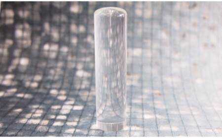 女性にお勧め！印鑑13.5mm「水晶」花柄イタリアンレザ印鑑ケース付[5839-1384]　 紺色