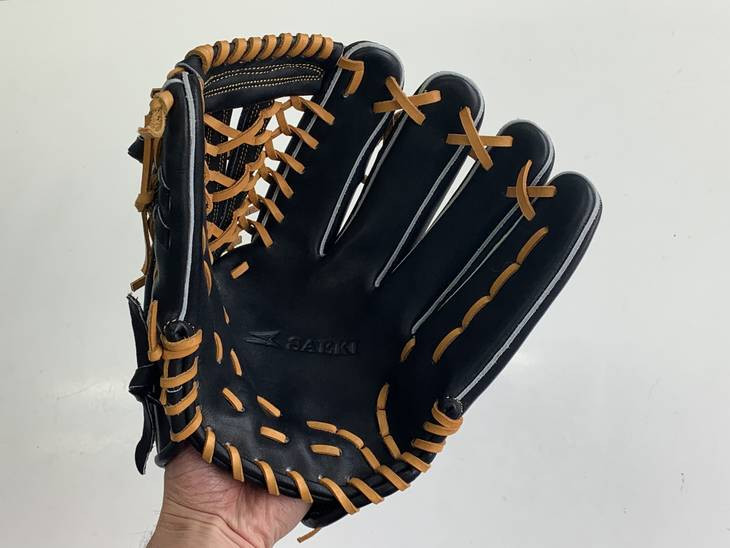 野球グローブ　外野手用（中）【硬式・品番170】