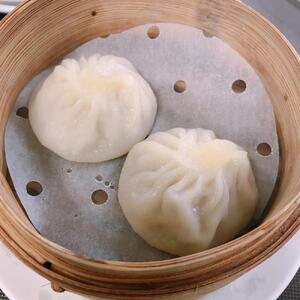 【中国料理 龍鱗】おうち中華 冷凍小籠包(プレーン＆トマトチーズ）6個入り×3パック