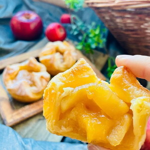 りんごをほおばる『napple pie』2個&焦がしバターのりんごフィナンシェ2個セット