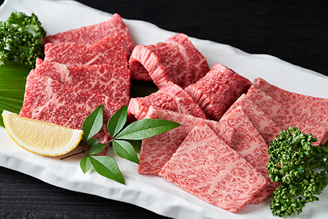 【A4～A5】 博多和牛 焼肉用 1kg(500g×2p) 吉富町/株式会社MEAT PLUS [BGAB033]