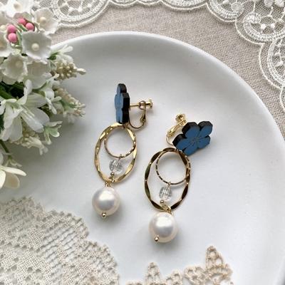 ふるさと納税 福知山市 水色桔梗とフープの耳飾り(イヤリング) |  | 01