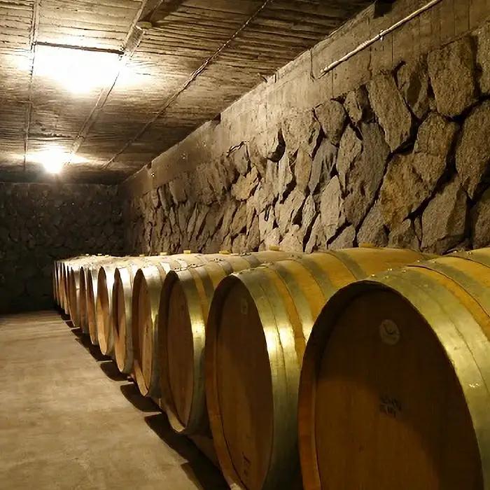 ルミエール　イストワール　赤　750ml　赤ワイン　ミディアムボディ　日本ワイン 063-020