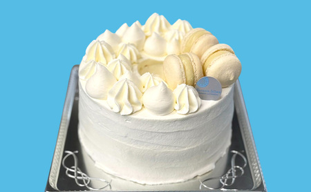 ≪北海道 富良野産 原材料使用≫ ふらの牛乳シフォンケーキ 17cm デコレーション (フラノビジュー)