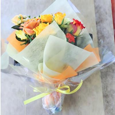 ふるさと納税 杵築市 『天使のバラ』薔薇だけのミニ丈ブーケ(黄オレンジ系)Sサイズ |  | 01