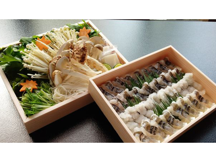 [先行予約]数量限定 丹波松茸入り鱧しゃぶセット 2～3人前（特製スープ・野菜付）＜丹波四季菜料理 宮本屋＞｜ハモ 松茸 丹波松茸 天然松茸 ※2025年10月中に順次発送予定 ※配送不可地域あり