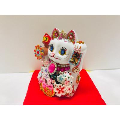 ふるさと納税 中間市 金運親子招福ジュエリー招き猫ゴージャス(S)赤座布団付き |  | 01