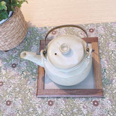 ふるさと納税 藤枝市 工房仕立て セラミックプレート(ペルラ・ウォールナット無垢材)|インテリア雑貨・小物置きにも |  | 02