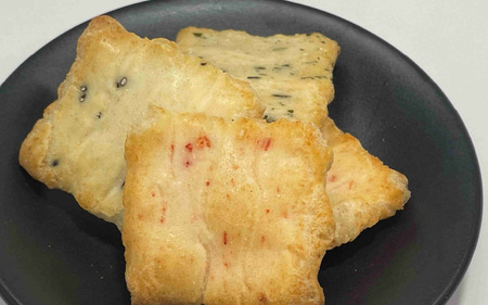 YD-1 【1日で2万個以上売れた!?】老舗米菓が作る御厨あられ 12袋セット