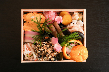 【12月31日到着】老舗料理店こだわりおせち(中二段)｜老舗 おせち 和食 こだわり 本格 手作り [0814]