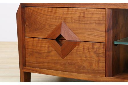 No.850 （CH）AUTHENTICITY TV BOARD D S