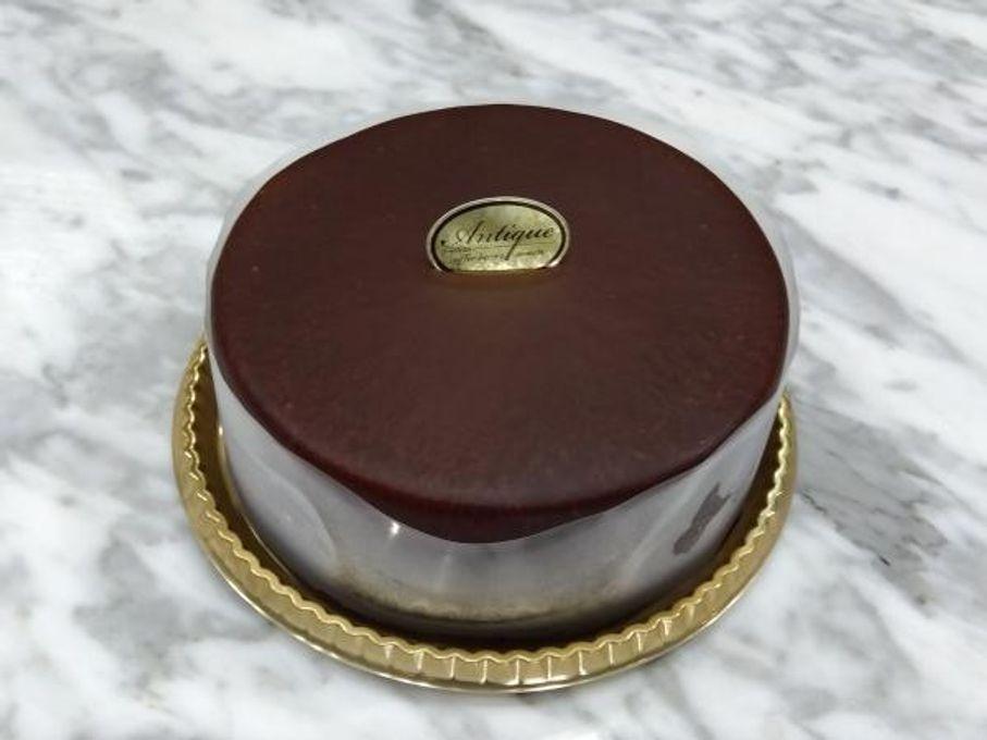 【サイズ　5号】生チョコレートケーキ　coffeebeans & sweets Antiqueのガナッシュショコラ