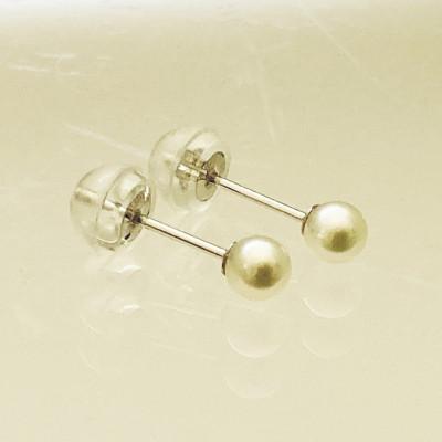 ふるさと納税 伊勢市 アコヤ真珠3.5mm　K14WG スタッドピアス　1731 |  | 01