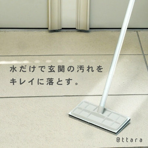 玄関タイルブラシ 〈ライズクリエイション atRise〉玄関タイルブラシ 玄関 タイル ブラシ 水だけ 玄関 掃除 道具 玄関掃除 ベランダ タイルブラシ 大掃除 スポンジ 交換 外壁 コンクリート 