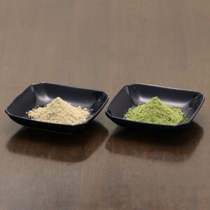 黒ごまきな粉君400g×4袋と大麦若葉入り黒ごまきな粉君200g×4袋のセット【1695822】