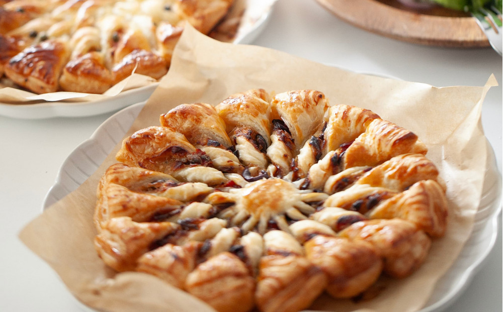 自家製 タルト・ソレイユ・ピサラディエール風 冷凍 Pissaladière Provençale en Soleil｜ア・ターブル！