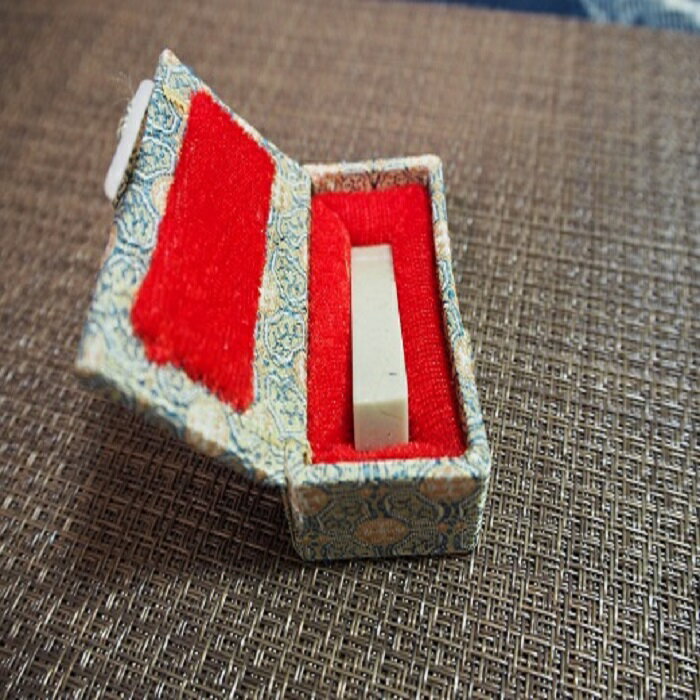 【ふるさと納税】雅印（青田石）5分（13〜15mm）箱入り　3文字まで - 天然素材 お好きな文字 落款印 雅号 ケース付 選べる 朱文 白文 熊本県 甲佐町【価格改定】