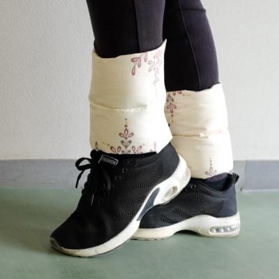 ふるさと納税 北杜市 白州洗いの羽毛足首ウォーマー　ダウン90%　アイボリー色