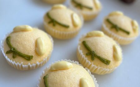 ポムポムプリンのプリン蒸しパン ６個入り 011075