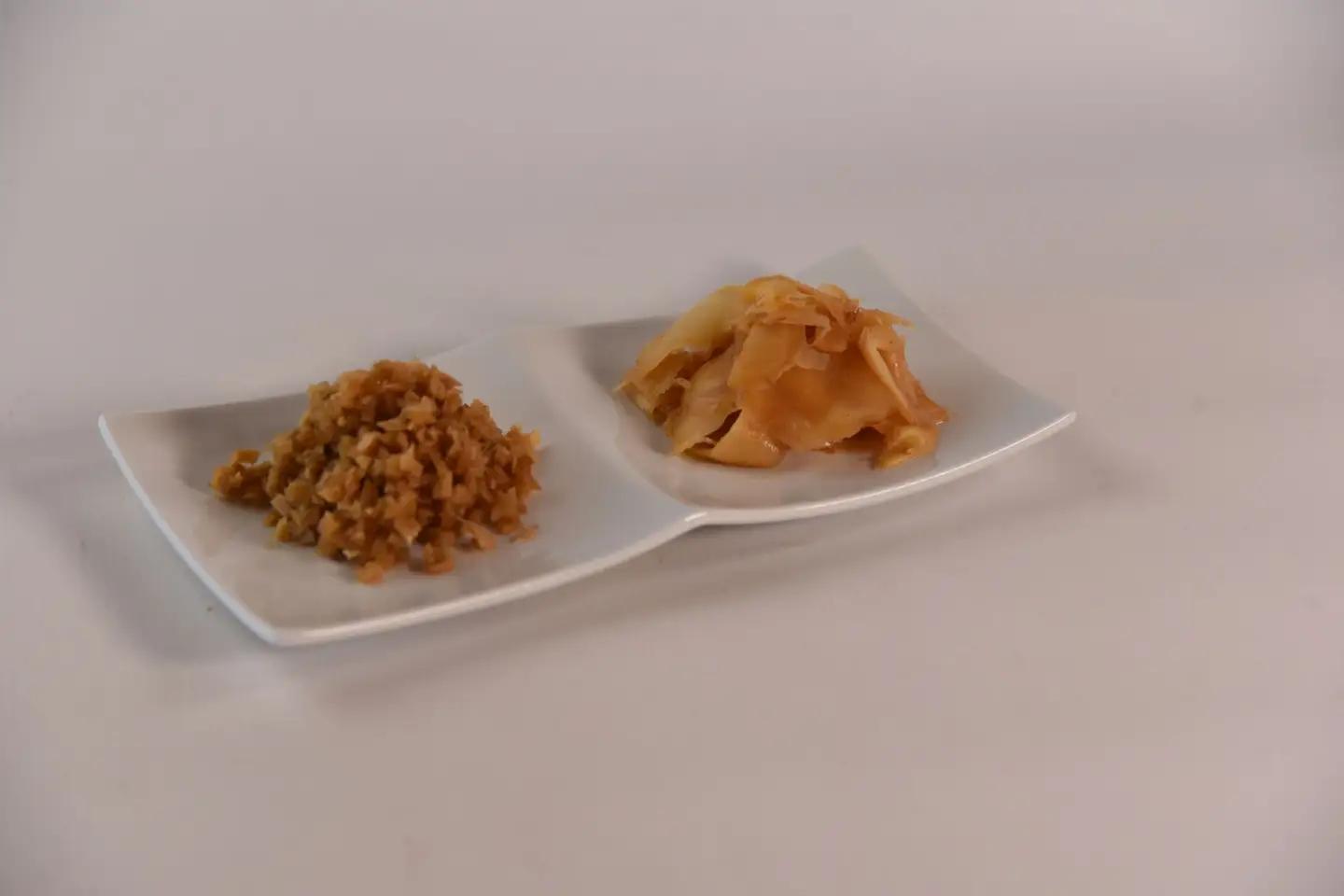 万能おかず生姜130ｇとおかか生姜120ｇ（各2パック）