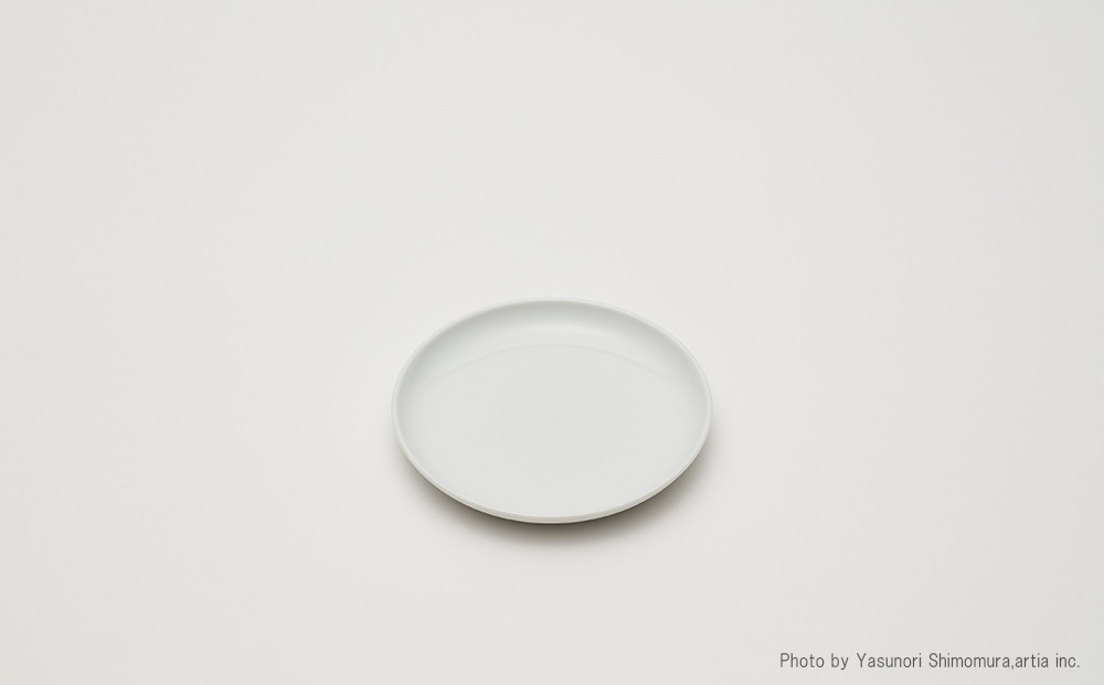 
【有田焼】2016/ Leon Ransmeier Plate 140（white）
