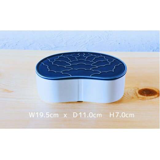 有田焼 ルリ釉 /白釉 バイカラー繭型蓋物【ARITAYAKI-STORE】食器 うつわ ハレの日 めでたい おもてなし おせち 高級食器 ハンドメイド A18-81_イメージ2