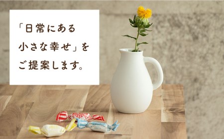 【美濃焼】piccola(ピッコラ) 一輪挿し pitcher(ピッチャー) ホワイト 【金新製陶所】インテリア 雑貨 花瓶 一輪挿し お花 コンパクト ホワイト 白 写真映え かわいい シンプル お