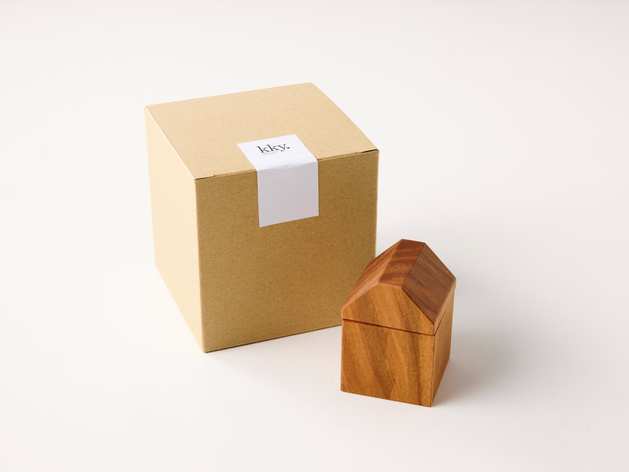 おうち型 乳歯ケース 木製 乳歯入れ Teeth House 成長記念 子ども用 メモリアルグッズ 出産祝い 入学祝い ナチュラルデザイン ハンドメイド インテリア雑貨 小牧市 送料無料