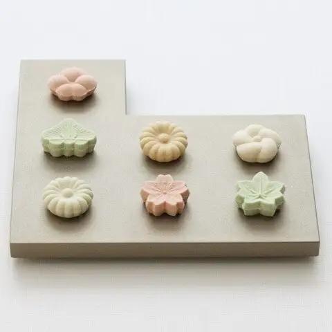 【手作り和菓子シリーズ】●干菓子型● プラスチック製 和菓子 調理 料理 製菓 キッチン 調理器具 軽量 わがし 和菓子 お菓子 ひがし 干菓子 乾菓子 千葉真知子先生監修〈スケーター株式会社〉   