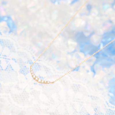 ふるさと納税 山梨県 K18 0.10ctダイヤモンド アーチペンダントネックレス HH018402 |  | 01